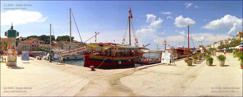 Panoramafotos von Mali Losinj - Ausflugsboote im Hafen von Mali Losinj - hier lohnt sich immer ein Blick auf die Angebote der meist einheimischen Kapit�ne