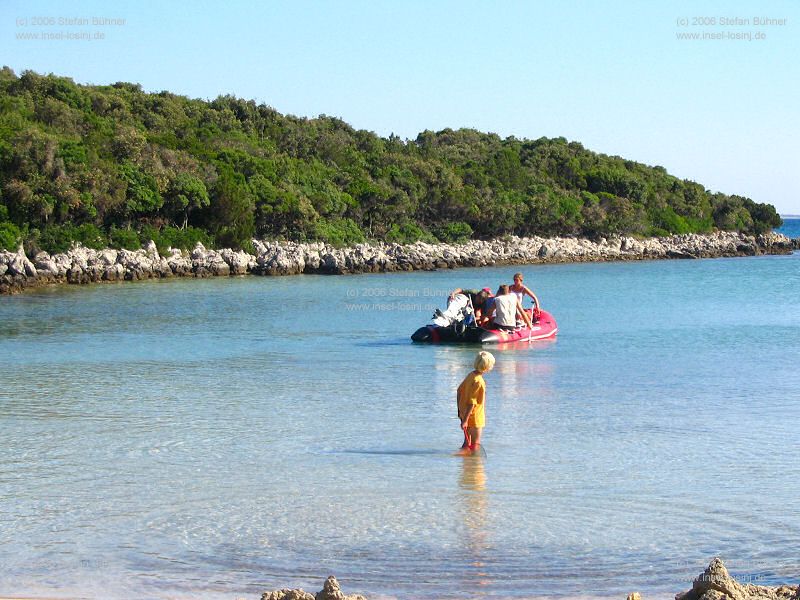 und auch das Ufer ist anfangs flach und damit f�r Kleinkinder ideal